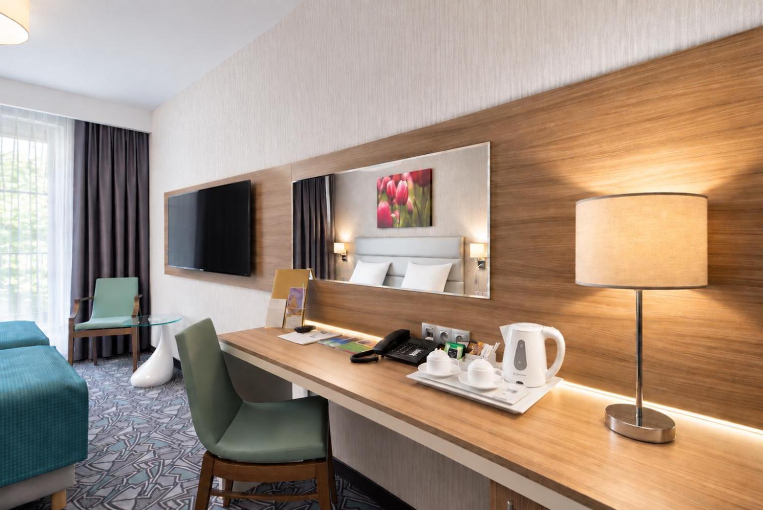 Deluxe Double or Twin Room